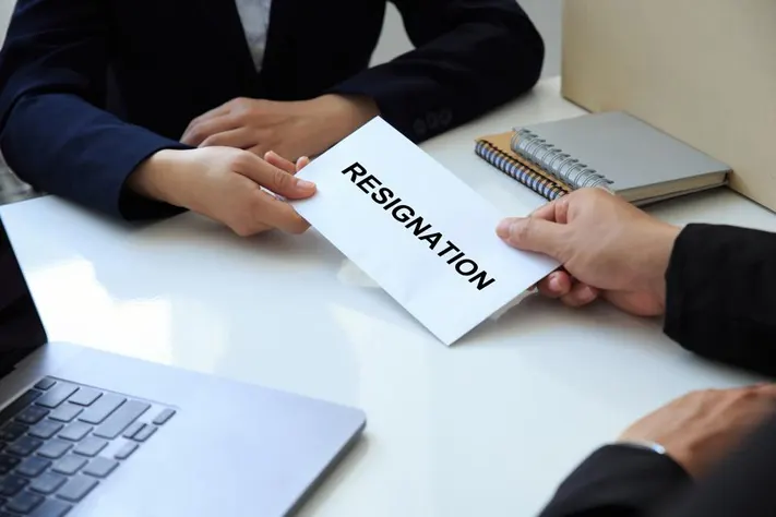 Boleh Ke Berhenti Kerja Tanpa Bagi Notis? Ini Jawapannya